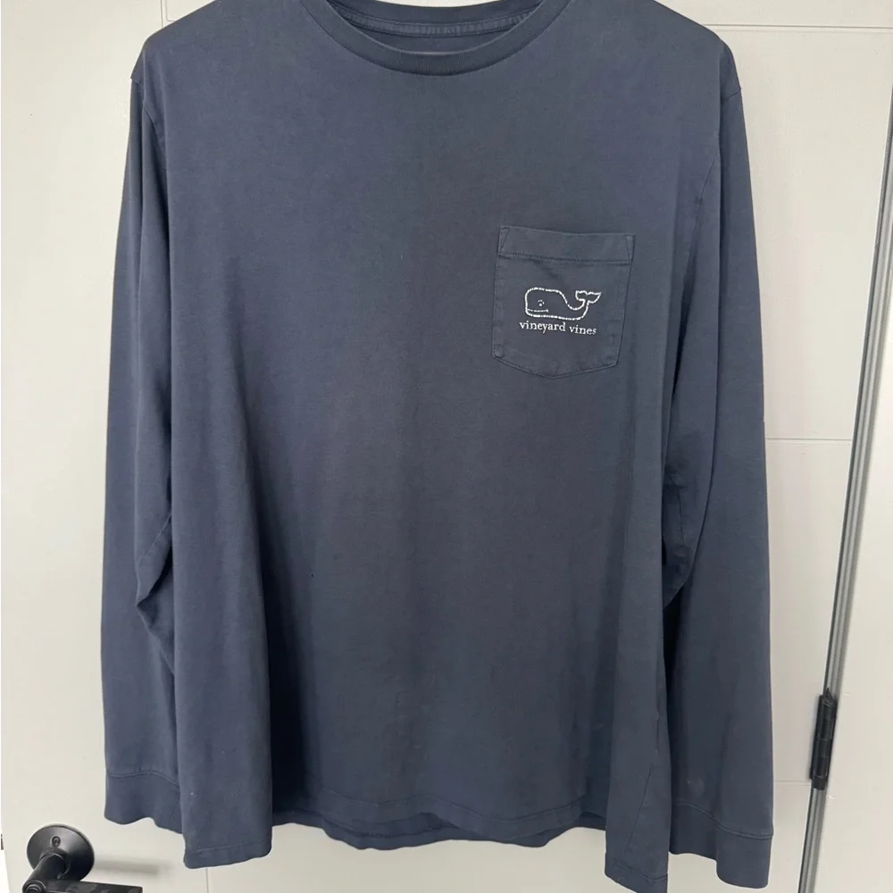 Vineyard Vines Men's Dark Blue Long Sleeve Tee - Picture 1 of 4